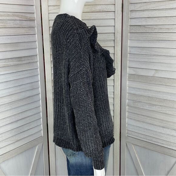 Just Found Ruffle Detail Chenille Sweater Gray Medium Crew Neck Waffle Knit - Picture 3 of 12